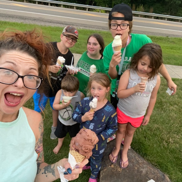 Meet your Posher, Michelle - Picture 4 of 5